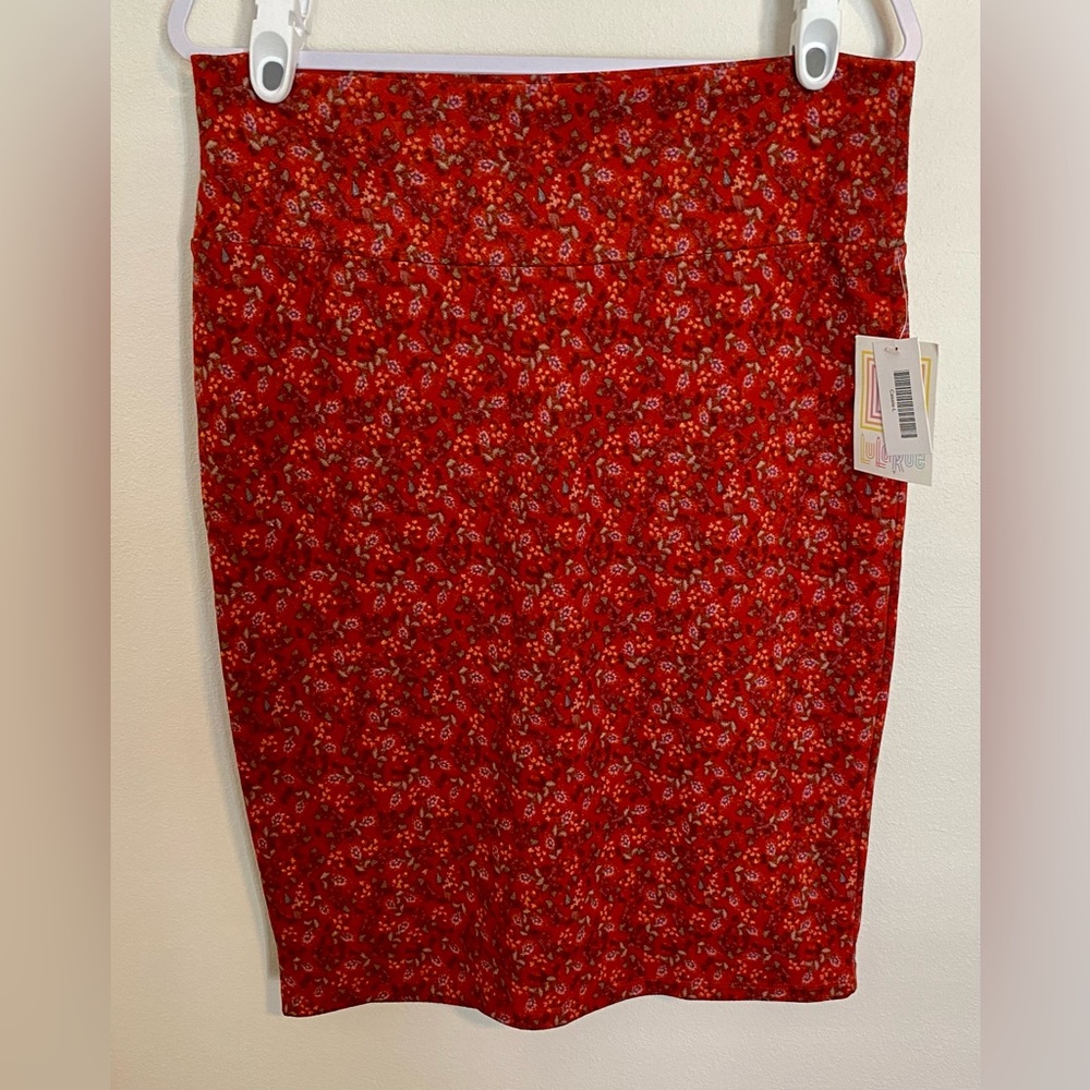 NWT LuLaRoe Cassie Skirt in Women’s Size Large